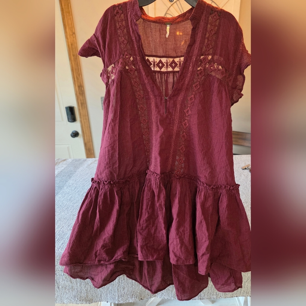 Elegant Burgundy Mini Dress